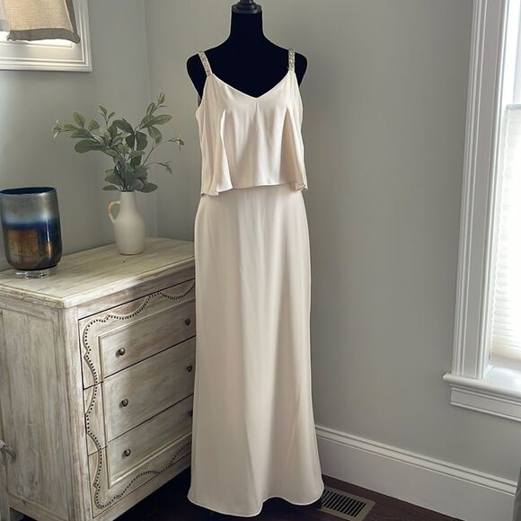 NWOT Lauren Ralph Lauren‎ Champagne Dress. Size 4 - Picture 1 of 8